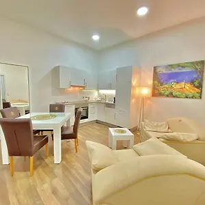 steiner-residences.vienna-besthotels.com/
